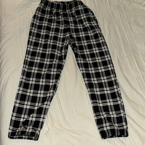 Black and White plaid pijama pants